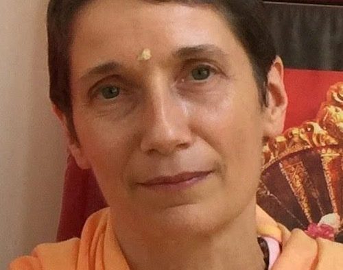 Sanskrit is a Beautiful Language that Carries the Culture of India Within Itself: Jananisri