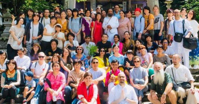 Spirituality binds the world as a family: Sri Sri Ravishankar
